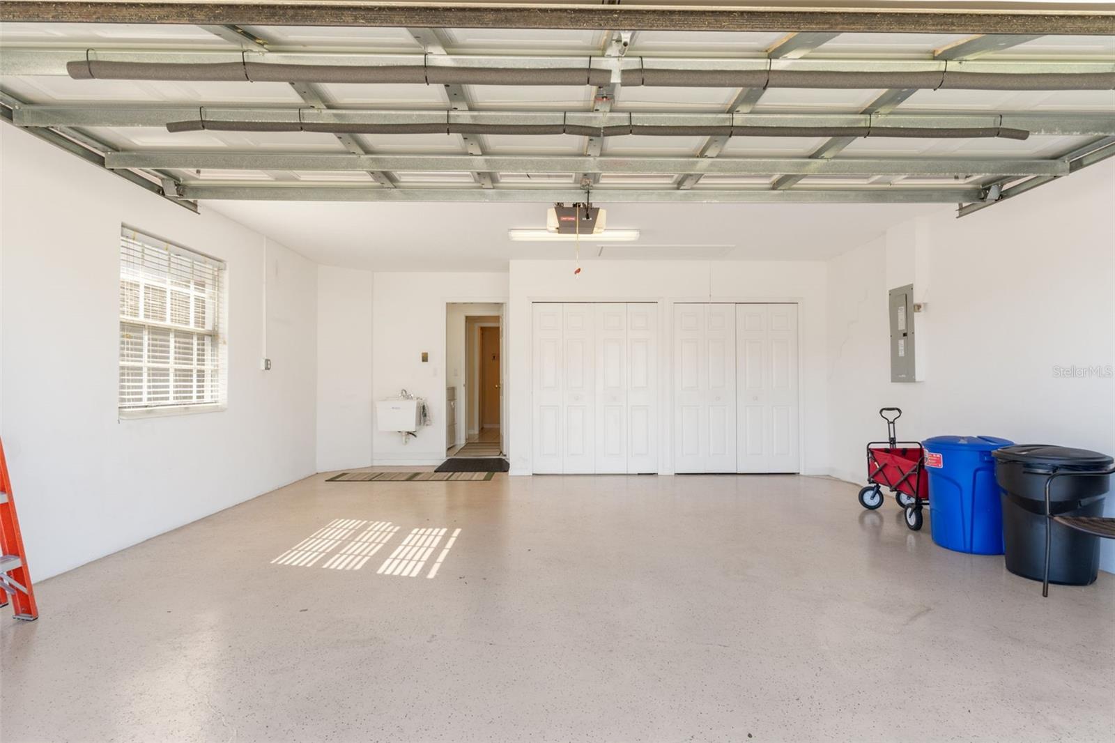 Image 35 of 40 For 14139 Whitecap Avenue