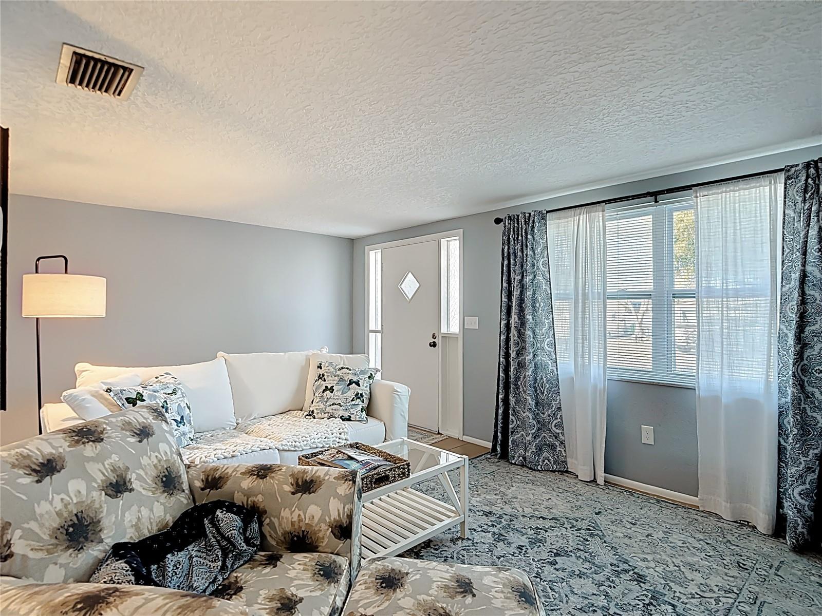 Image 10 of 47 For 9420 Cochise Lane