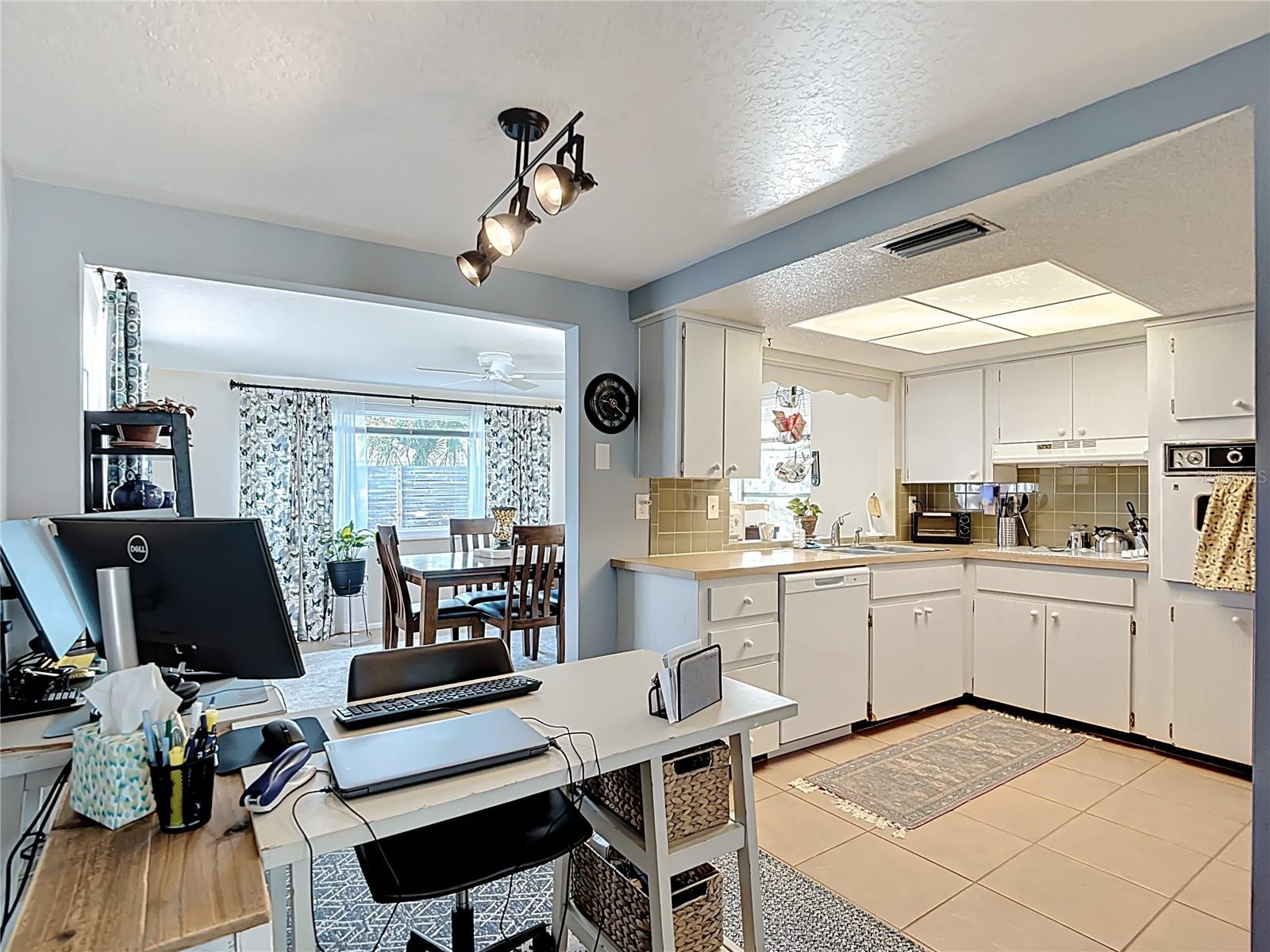 Image 11 of 47 For 9420 Cochise Lane