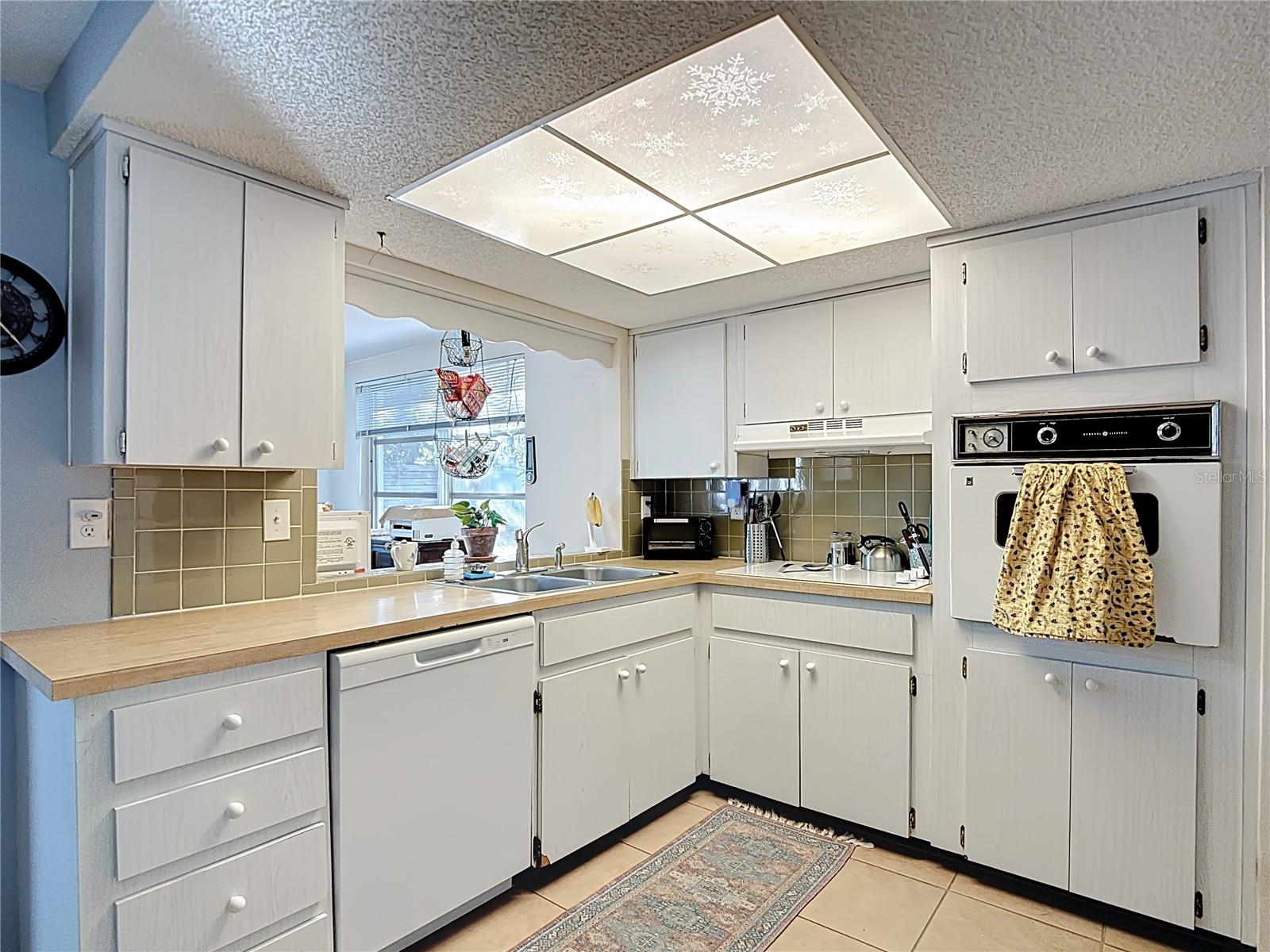 Image 17 of 47 For 9420 Cochise Lane