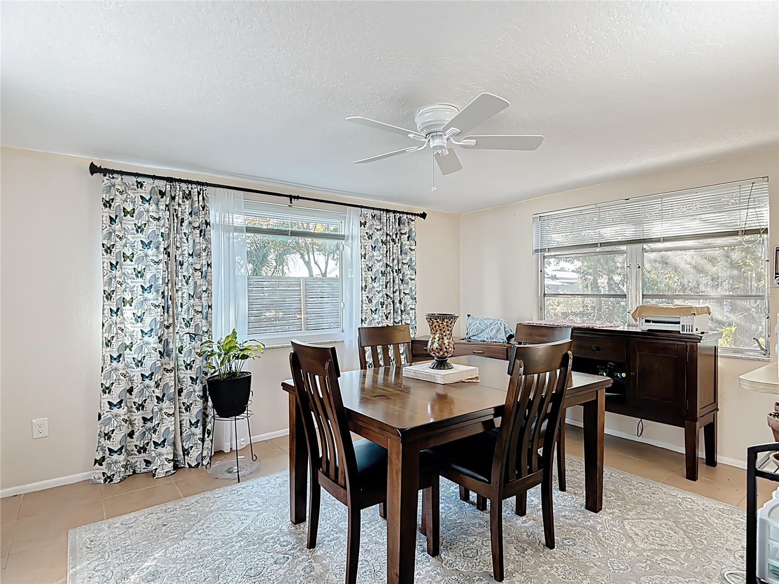 Image 20 of 47 For 9420 Cochise Lane