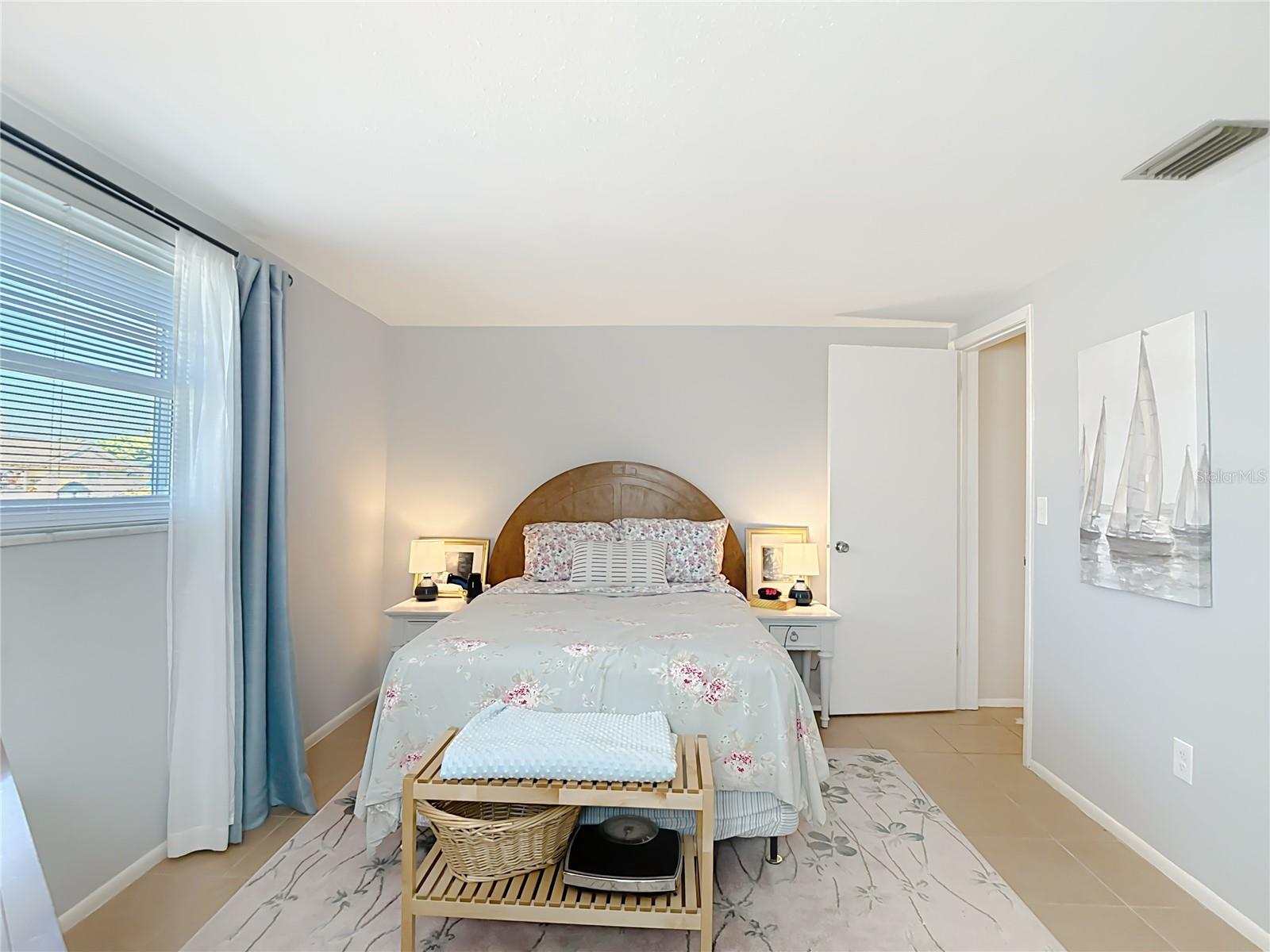 Image 30 of 47 For 9420 Cochise Lane