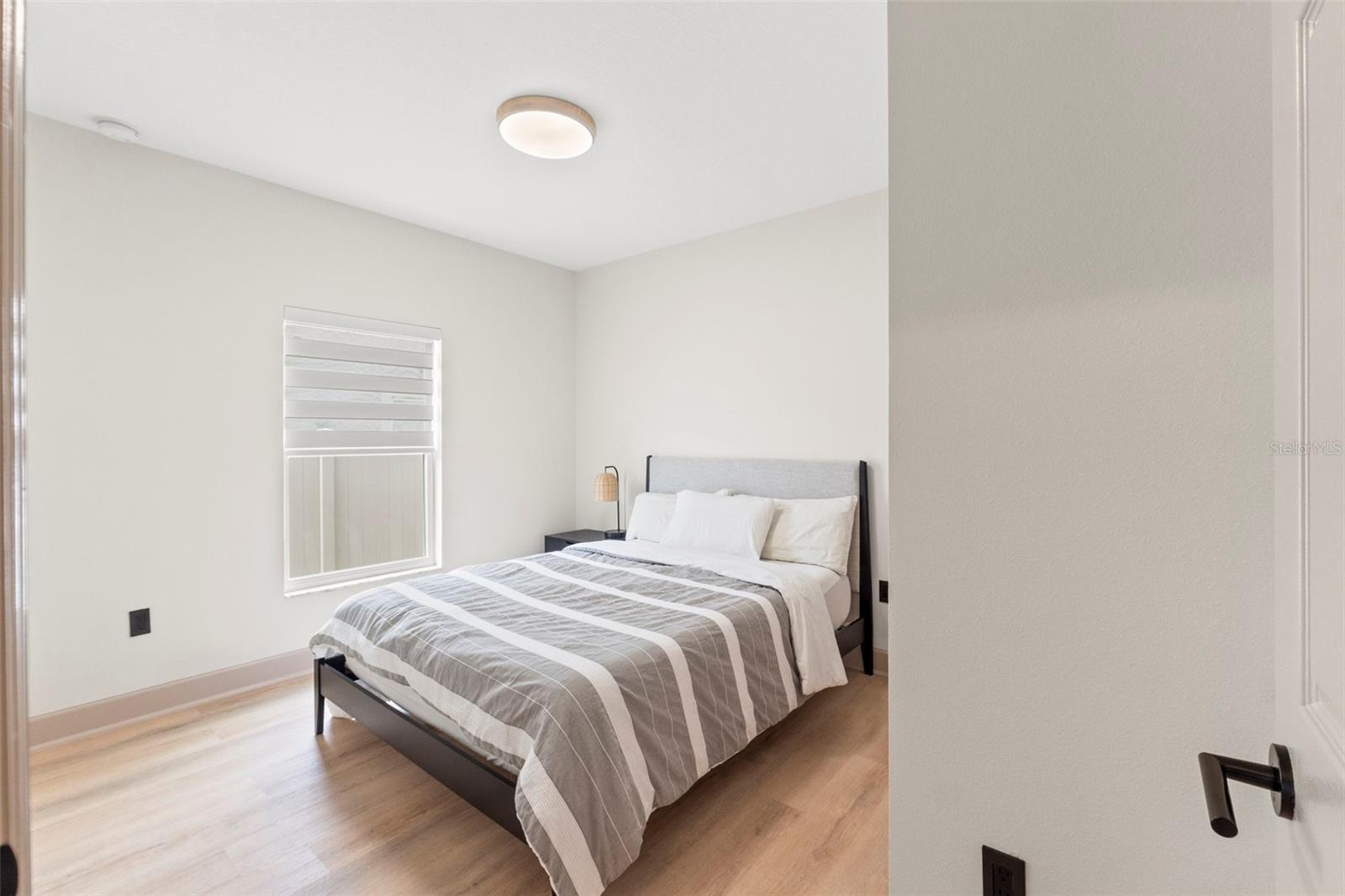 Image 35 of 49 For 12948 Conquistador Loop