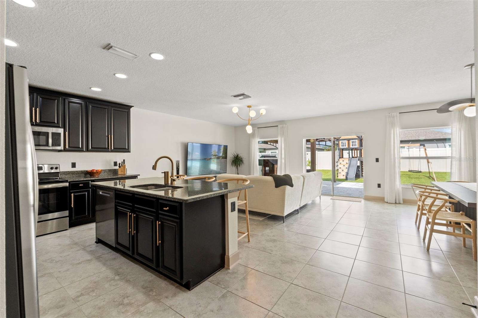 Image 7 of 49 For 12948 Conquistador Loop