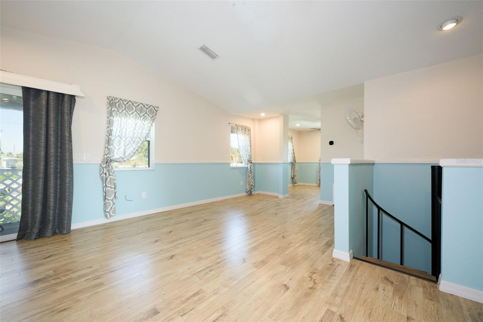 Image 16 of 57 For 169 Valencia Drive