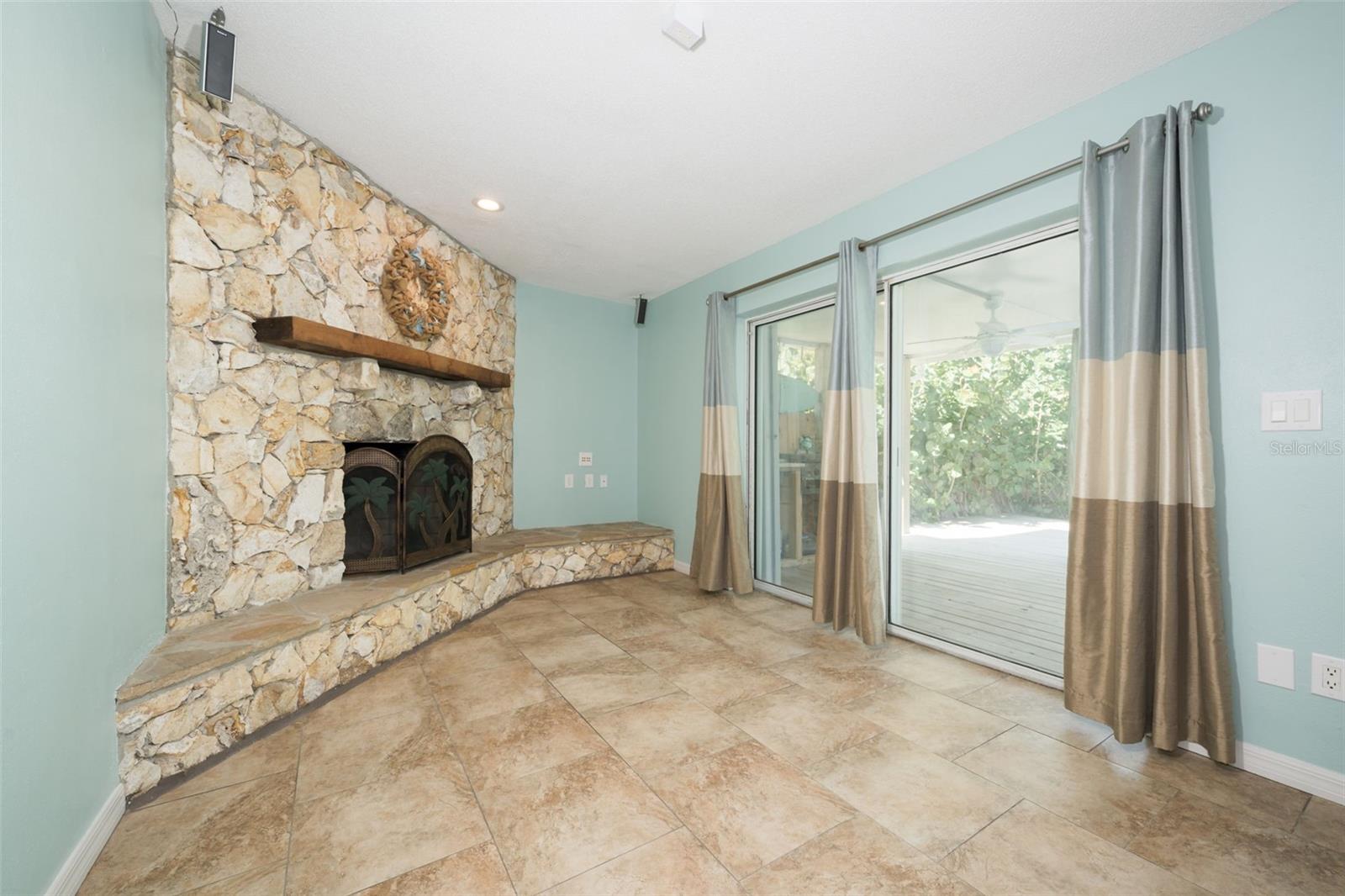 Image 52 of 57 For 169 Valencia Drive