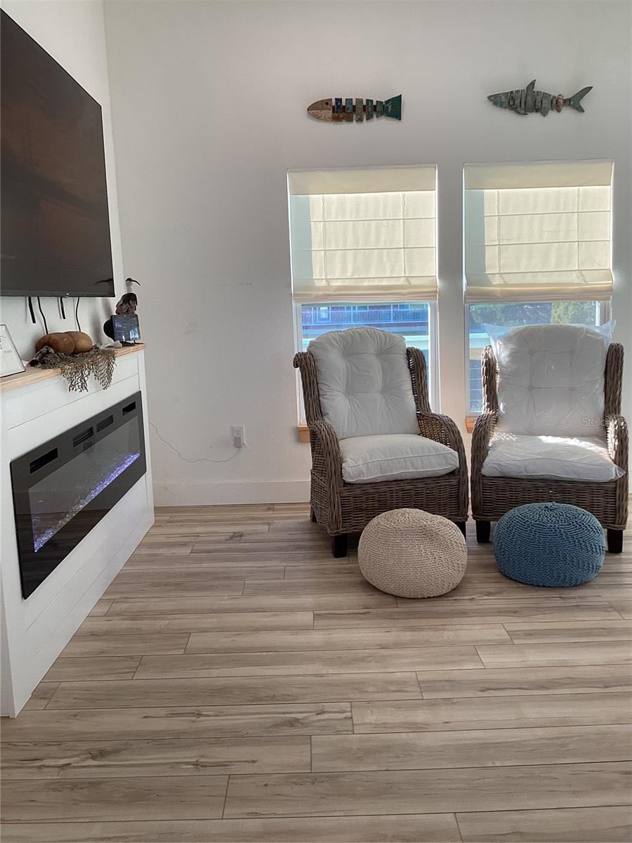 Image 18 of 42 For 3185 Rose Arbor Drive