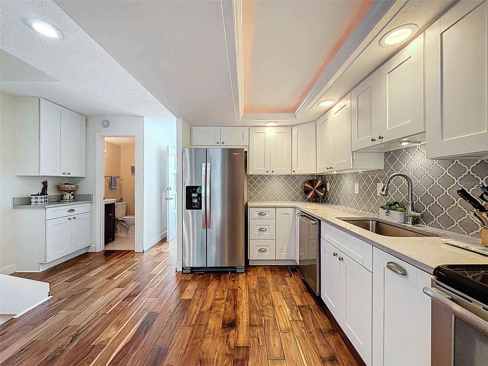 Image 13 of 54 For 433 Paula Drive 23