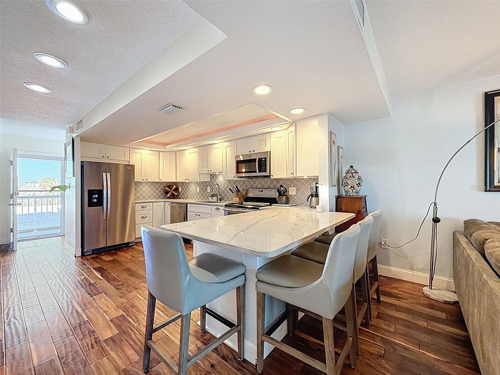 Image 14 of 54 For 433 Paula Drive 23