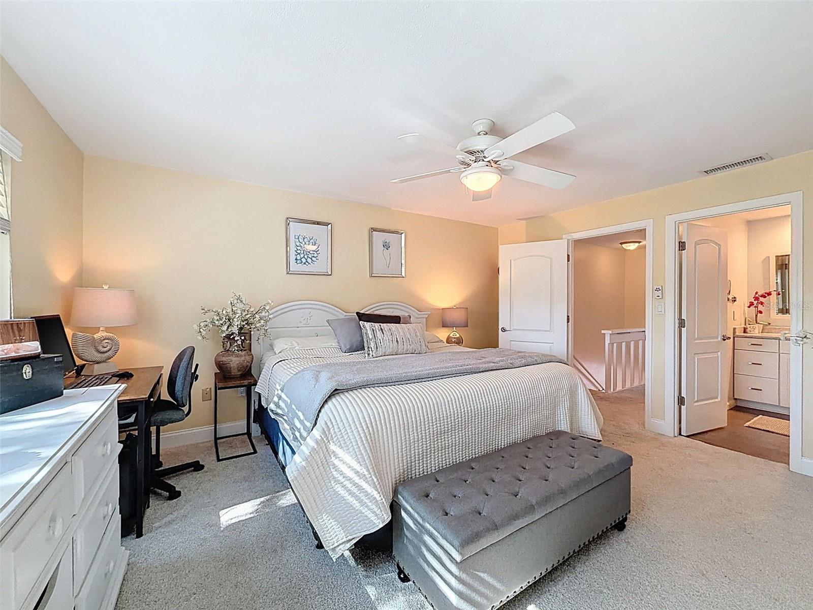 Image 27 of 54 For 433 Paula Drive 23