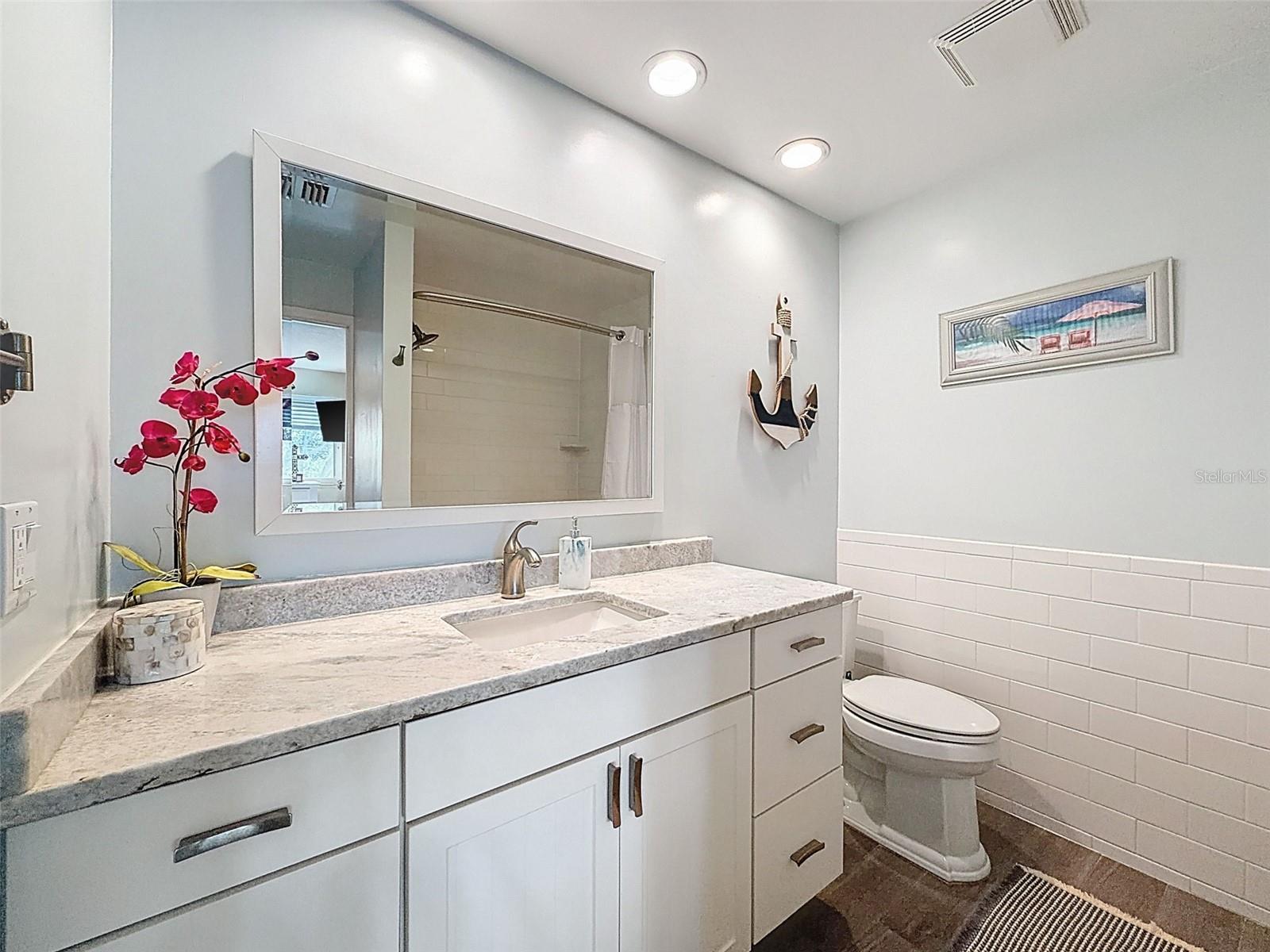 Image 28 of 54 For 433 Paula Drive 23