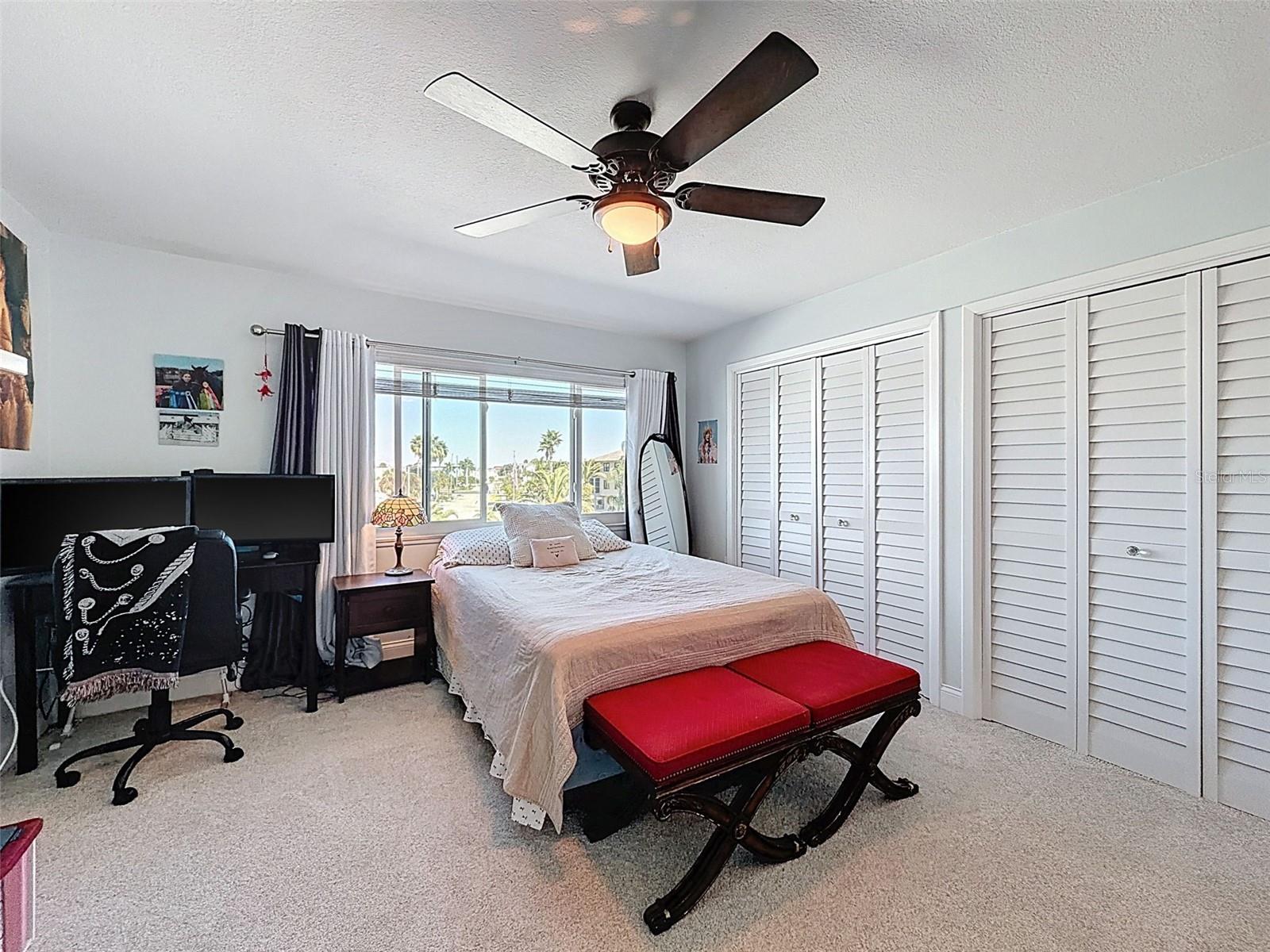 Image 30 of 54 For 433 Paula Drive 23