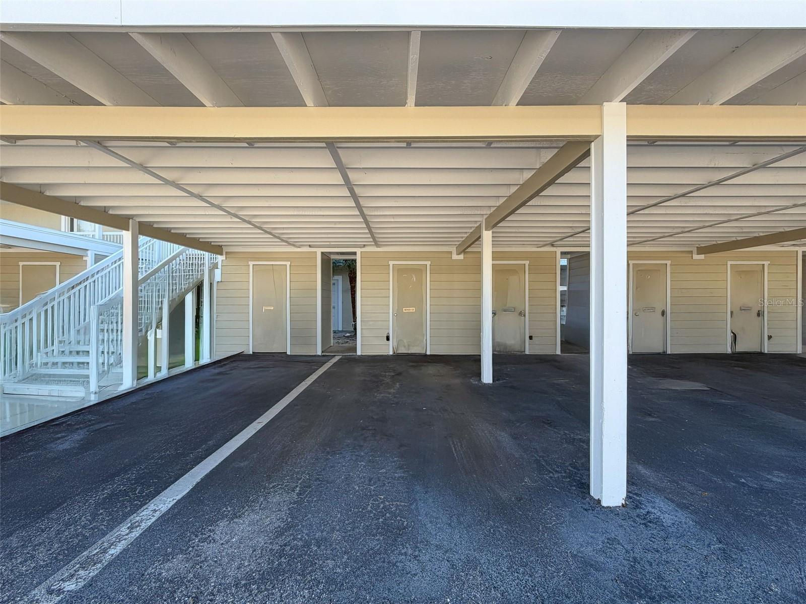 Image 44 of 54 For 433 Paula Drive 23