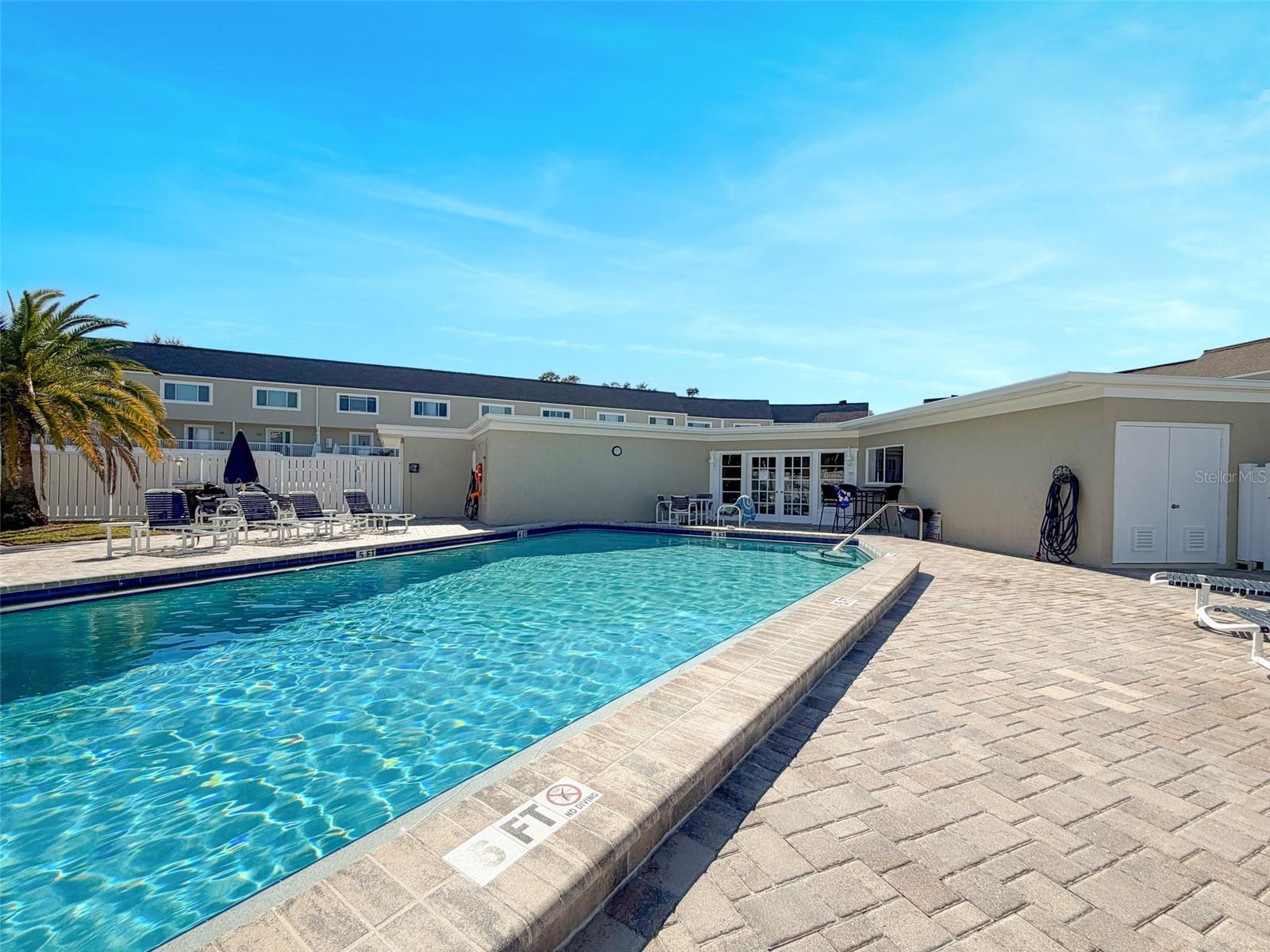 Image 47 of 54 For 433 Paula Drive 23