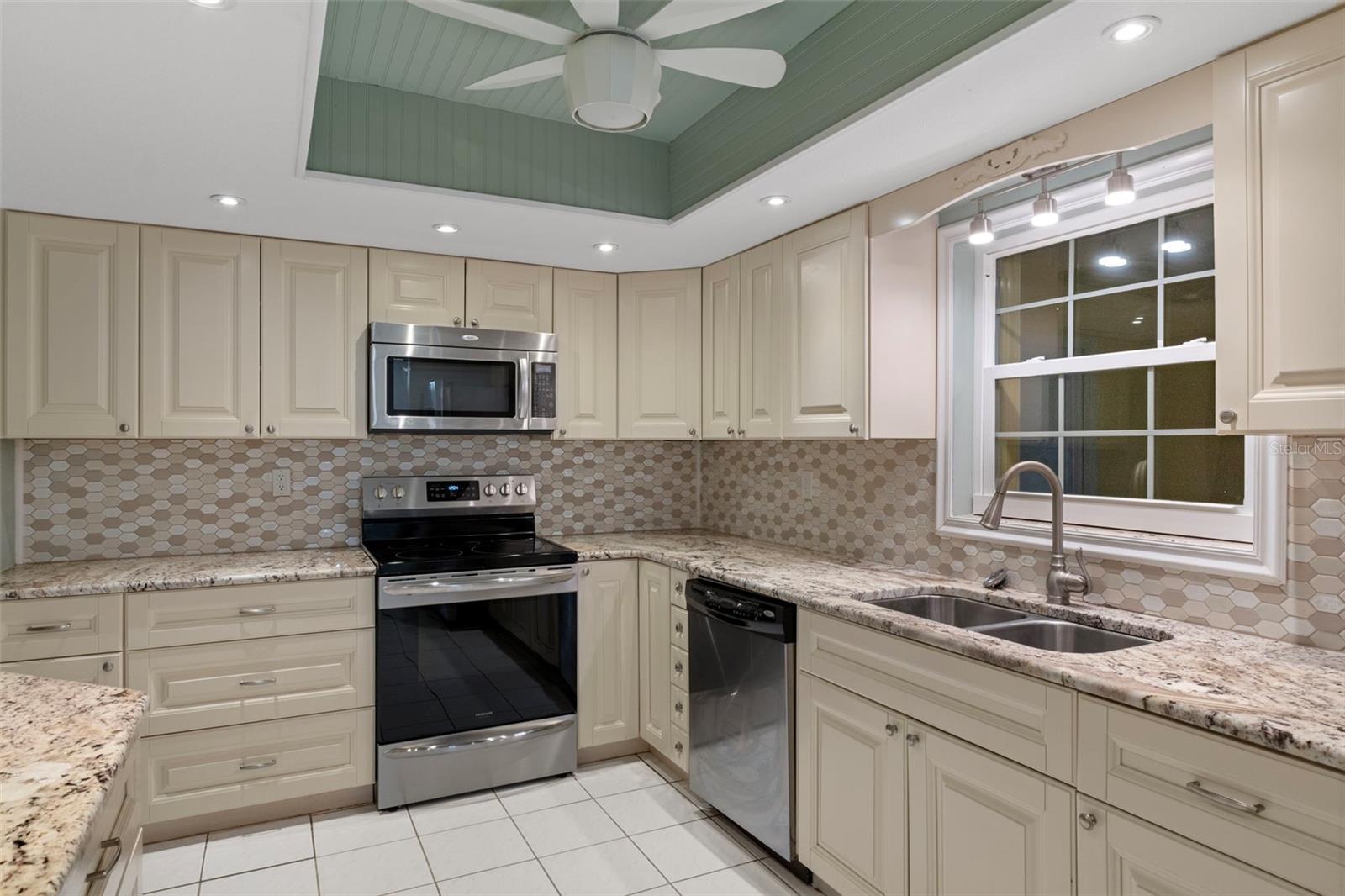 Image 14 of 36 For 8291 Arab Lane