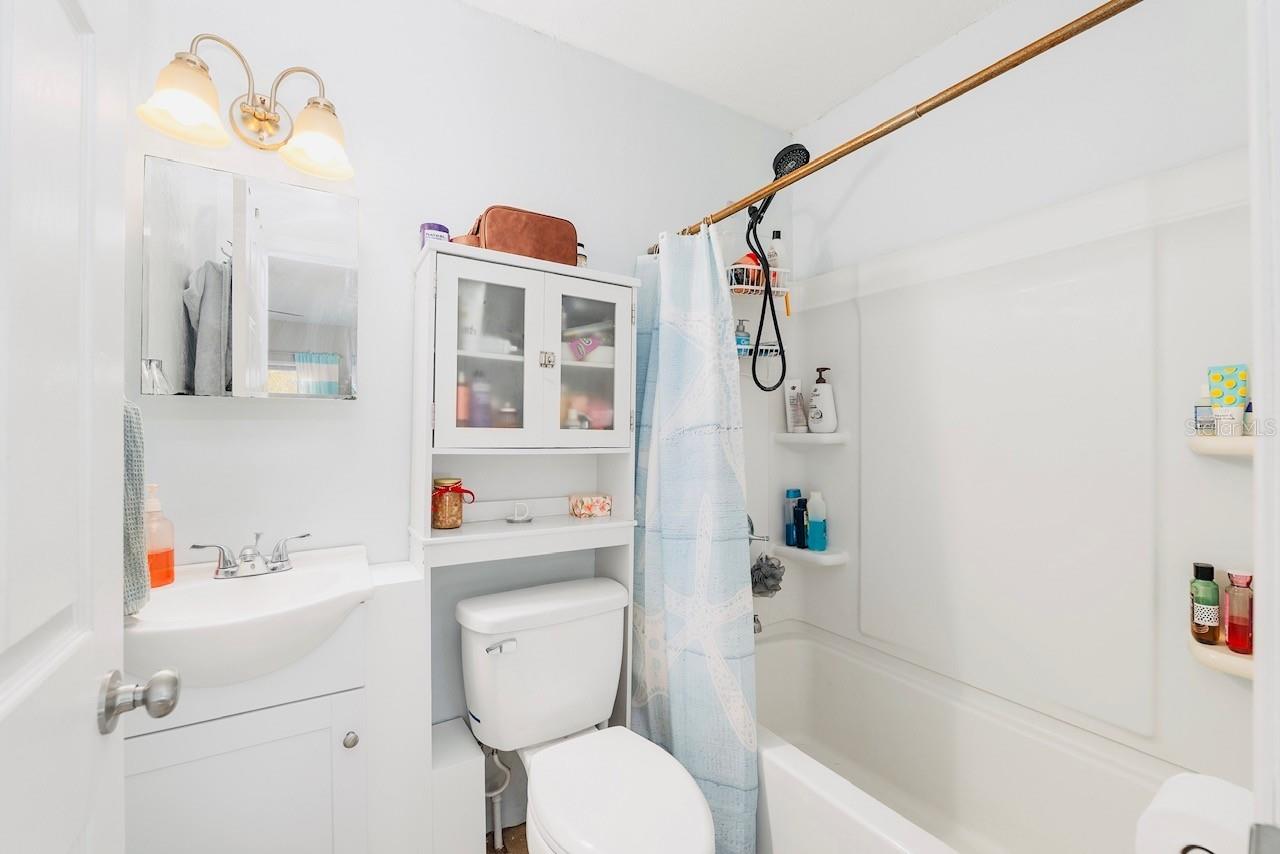 Image 26 of 38 For 25145 5th Avenue