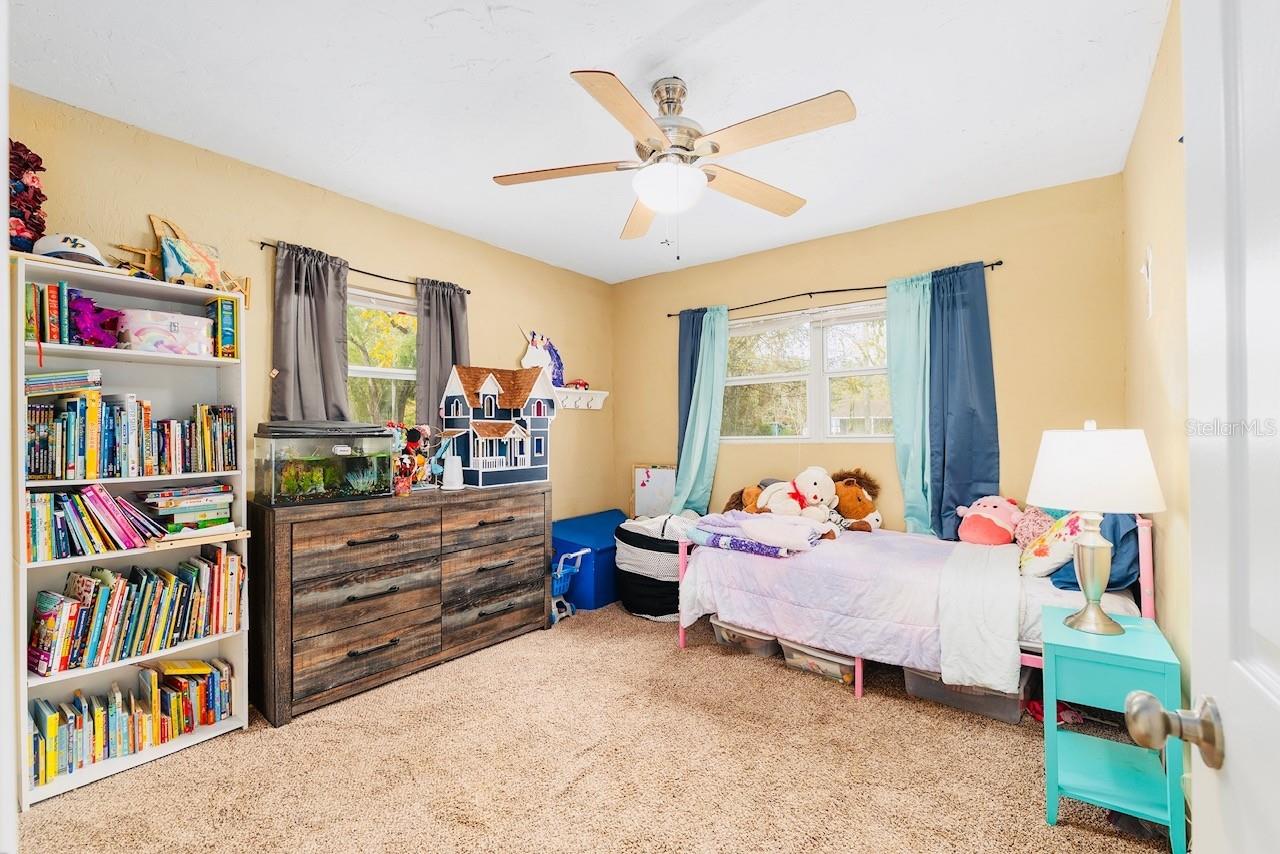 Image 27 of 38 For 25145 5th Avenue