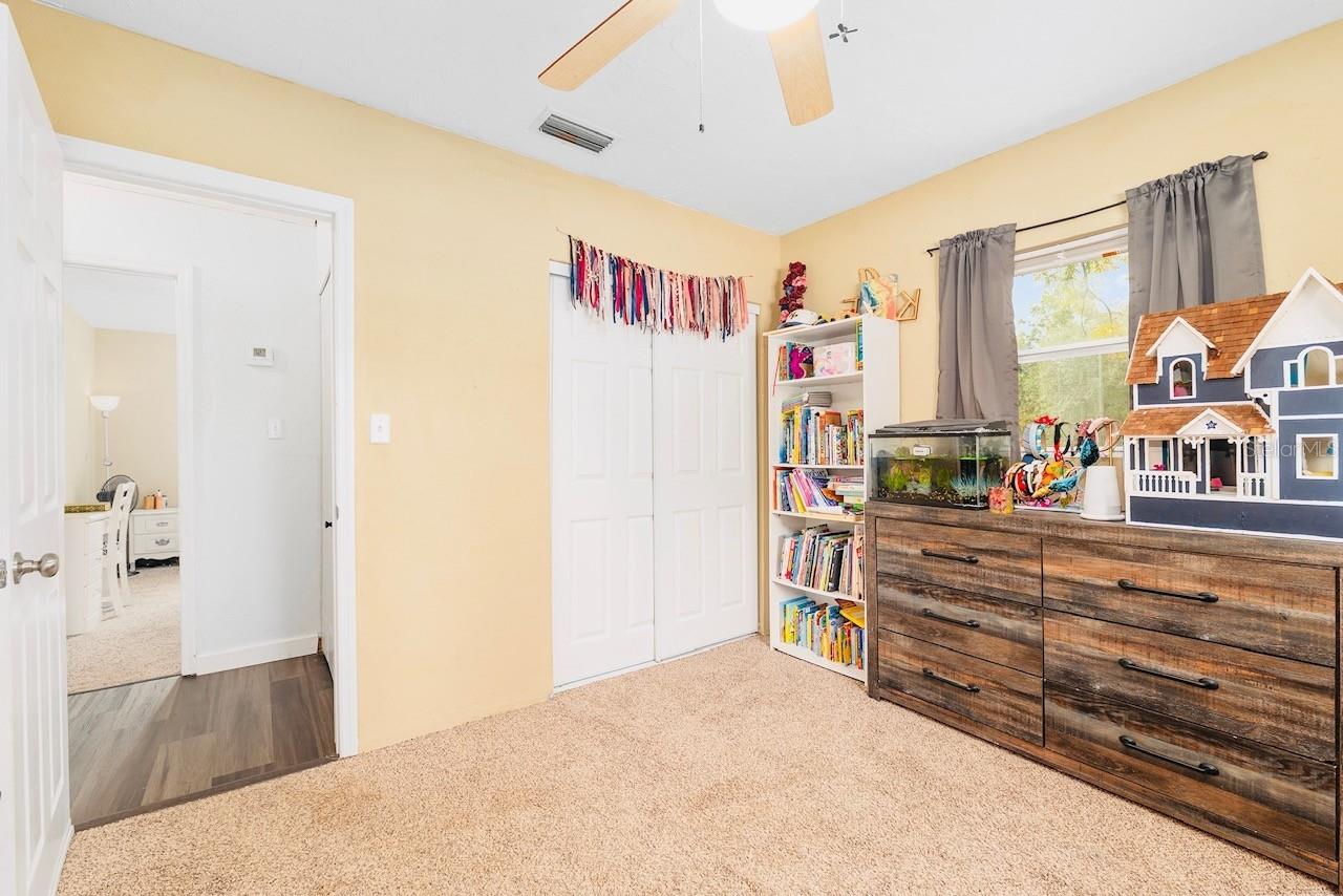 Image 28 of 38 For 25145 5th Avenue