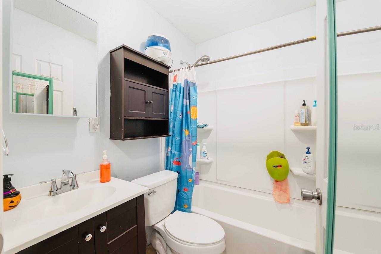 Image 31 of 38 For 25145 5th Avenue