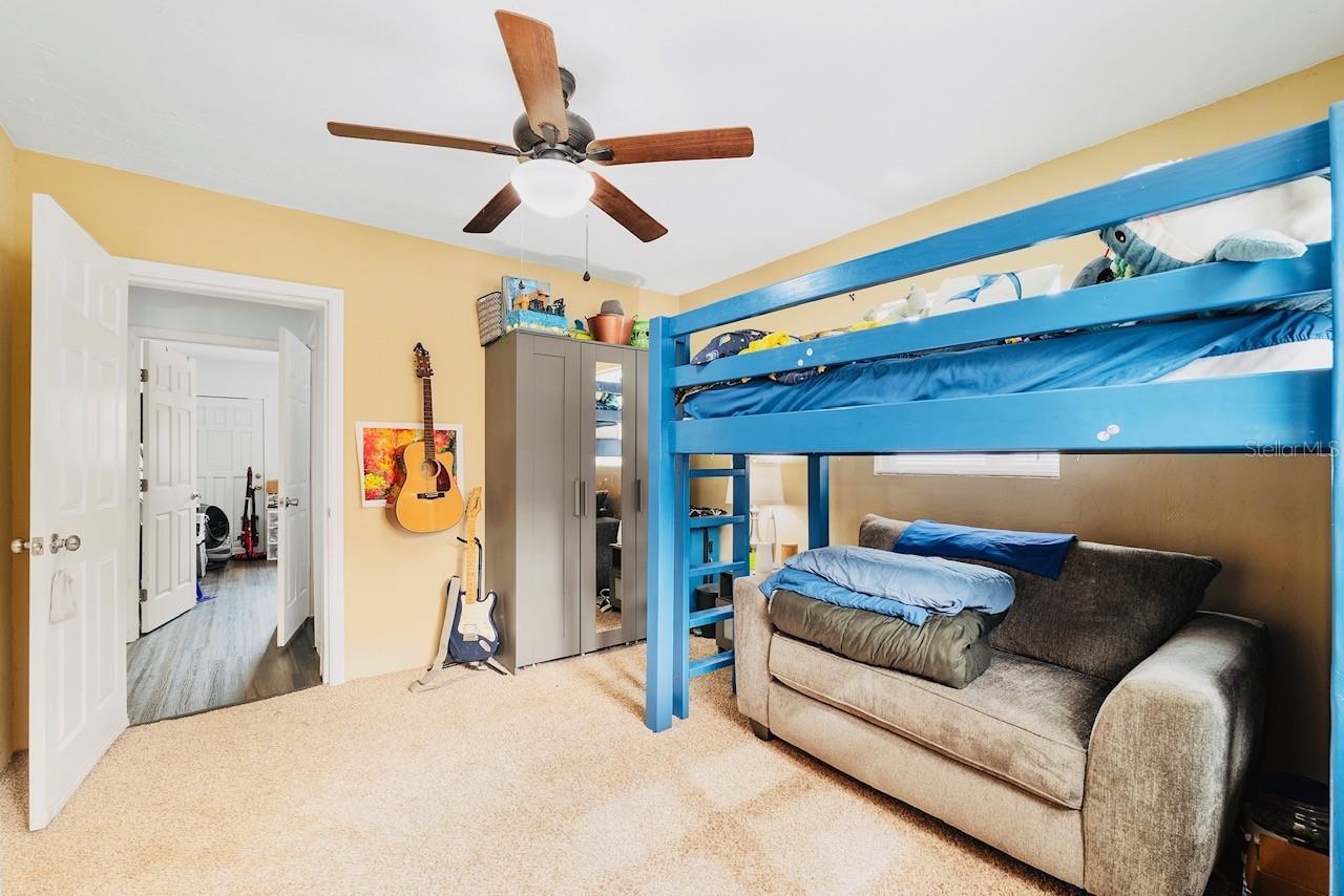 Image 34 of 38 For 25145 5th Avenue