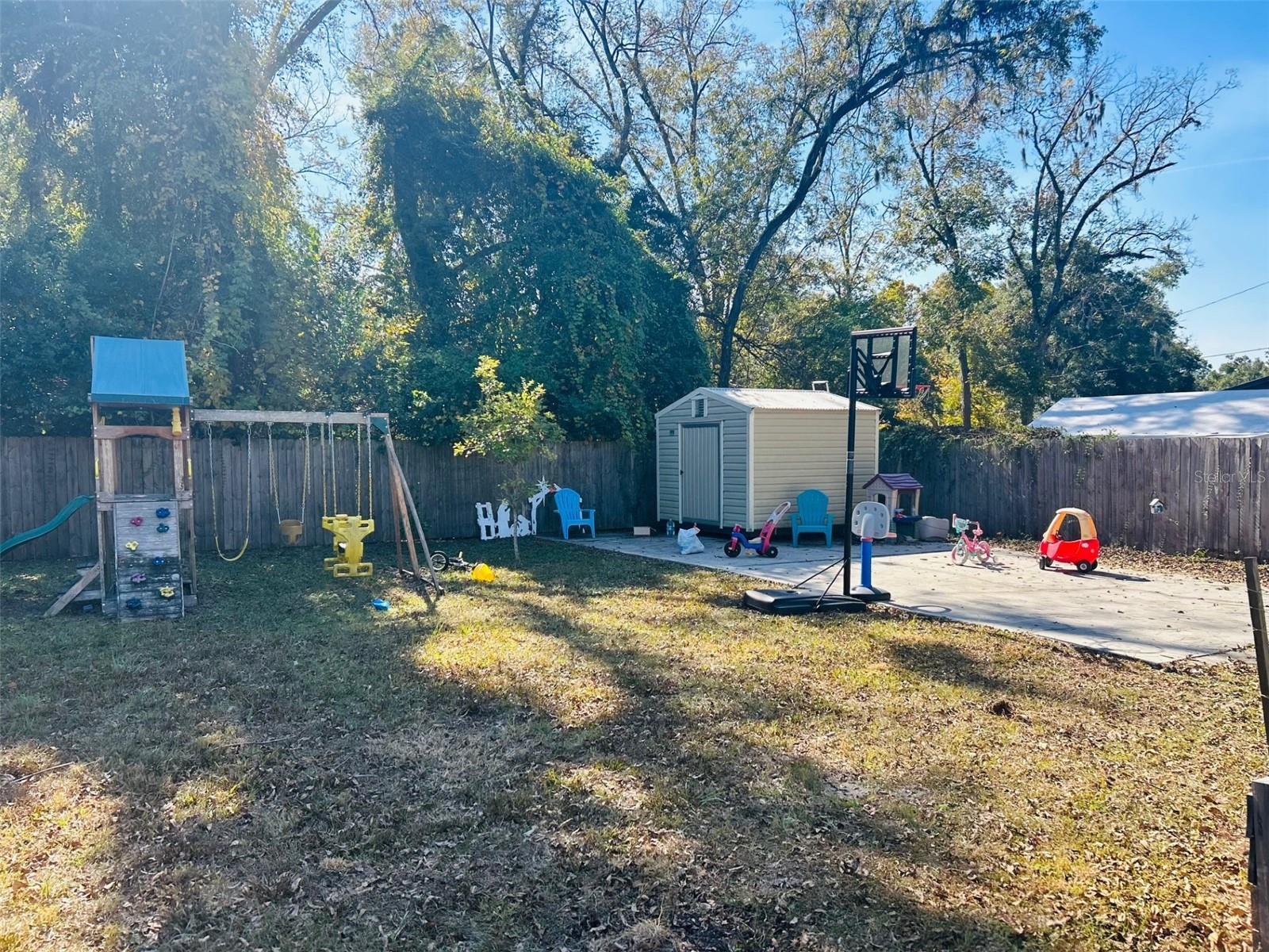 Image 4 of 7 For 25145 5th Avenue