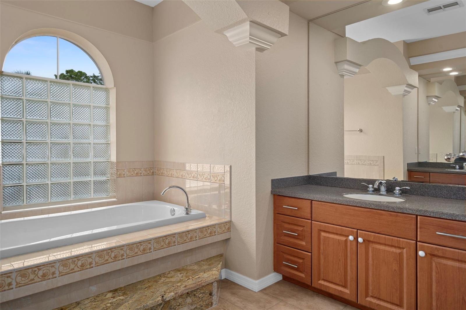 Image 37 of 77 For 5378 Legend Hills Lane