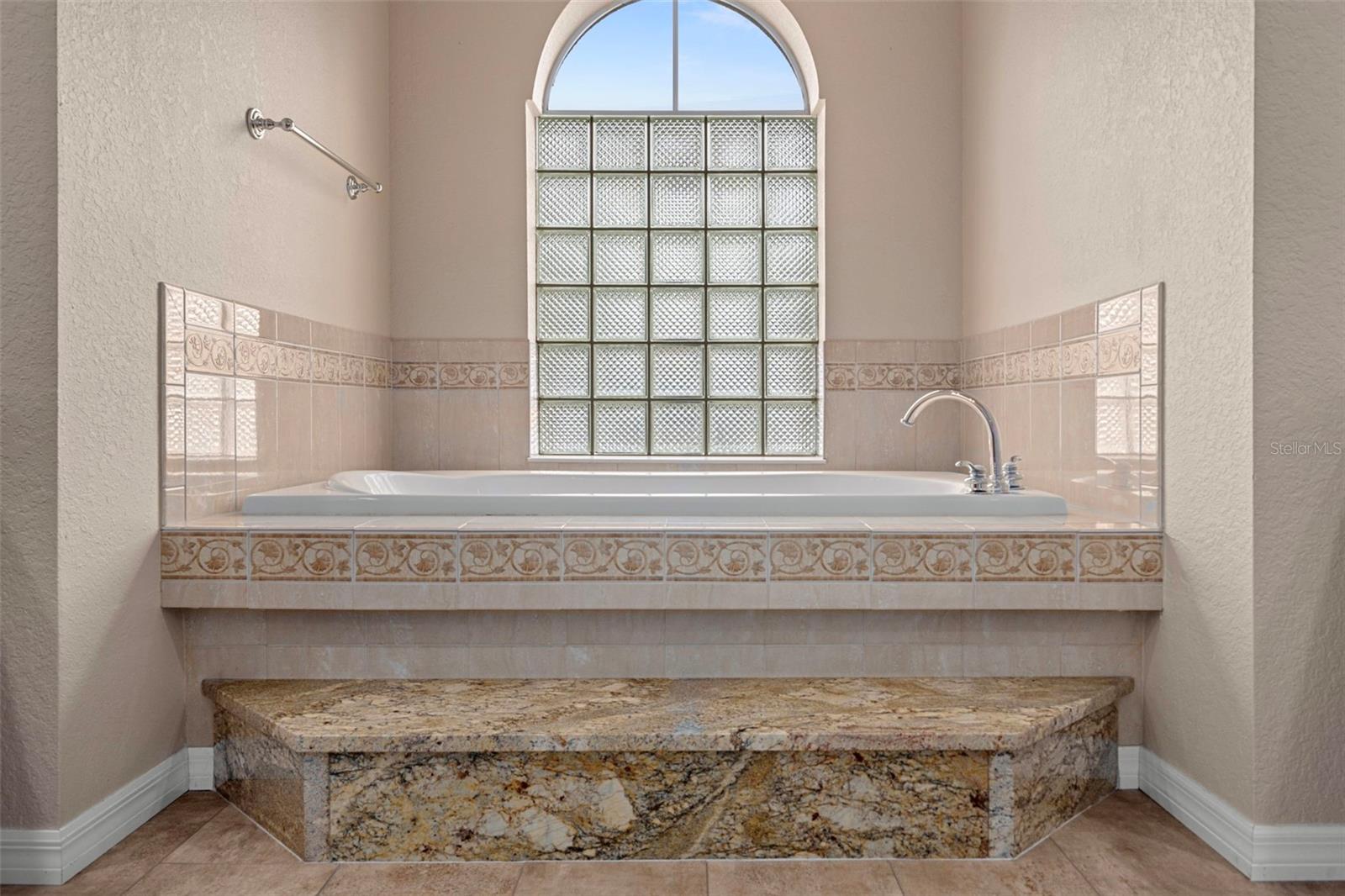 Image 38 of 77 For 5378 Legend Hills Lane