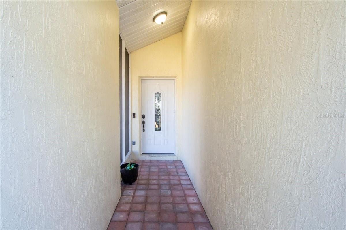 Image 5 of 24 For 7264 Lindhurst Street