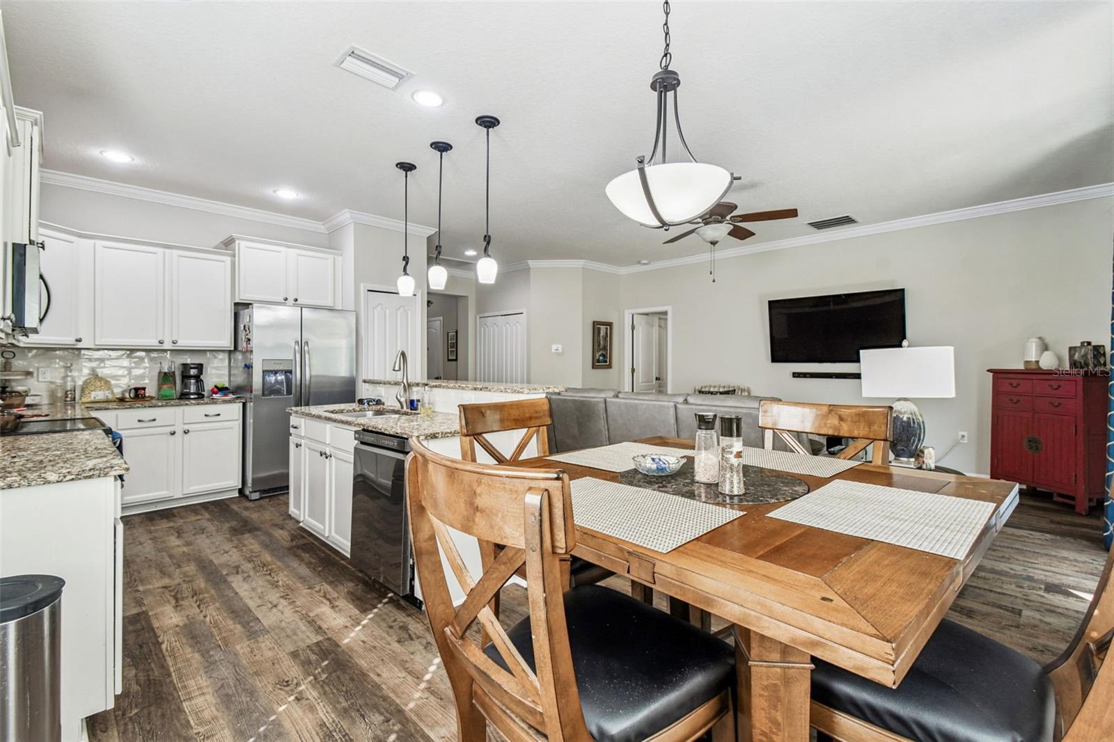 Image 12 of 91 For 11150 Paradise Point Way