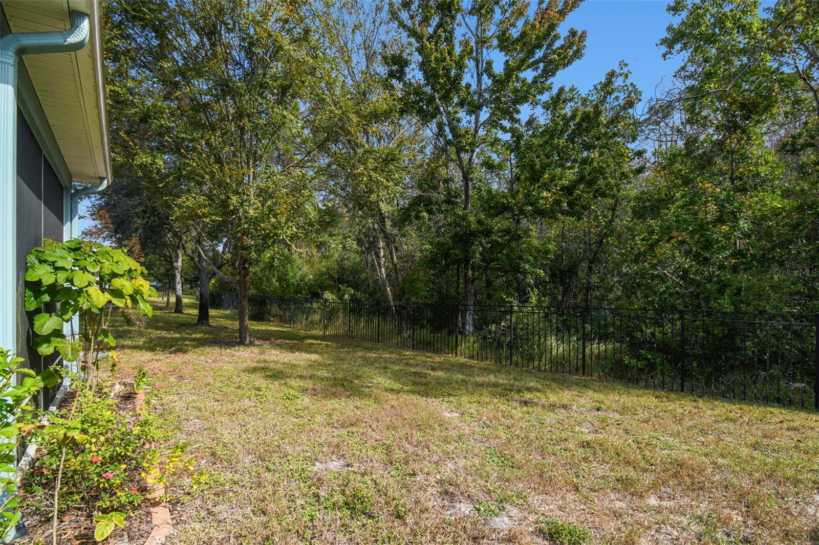 Image 38 of 91 For 11150 Paradise Point Way