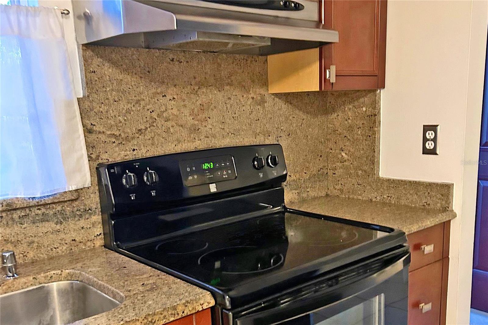 Image 10 of 31 For 5121 Lesher Court