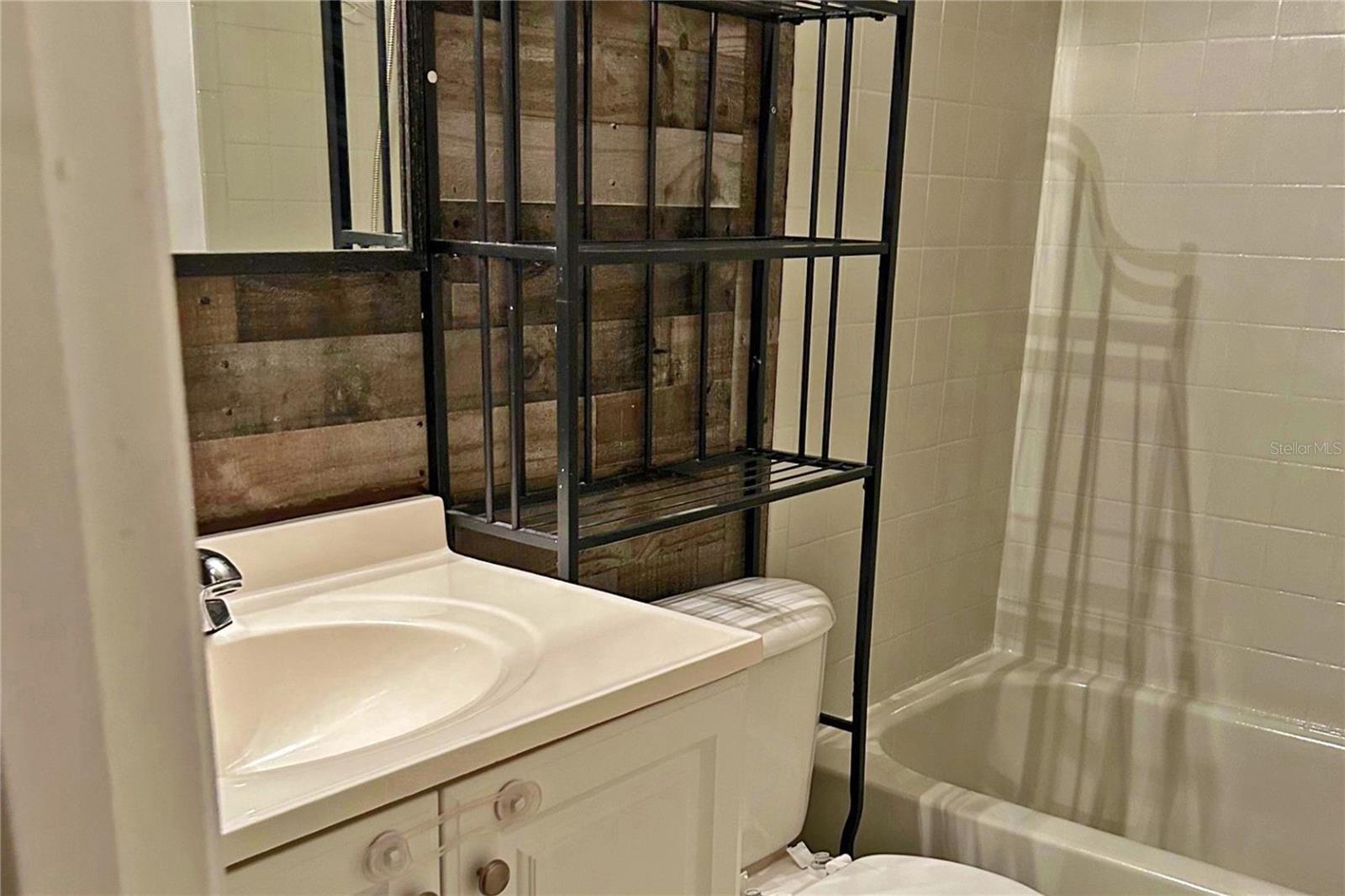 Image 11 of 31 For 5121 Lesher Court