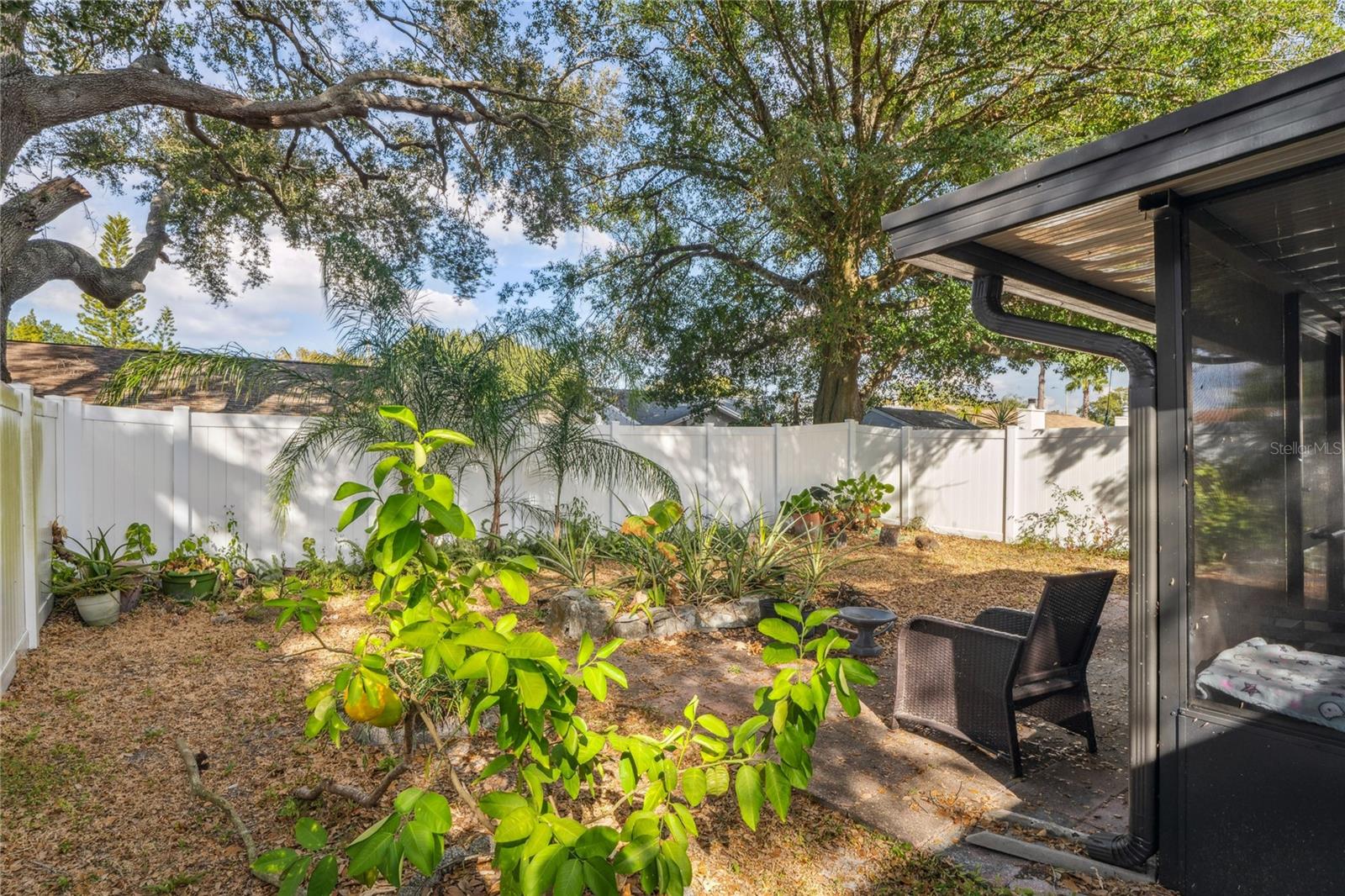 Image 17 of 31 For 5121 Lesher Court