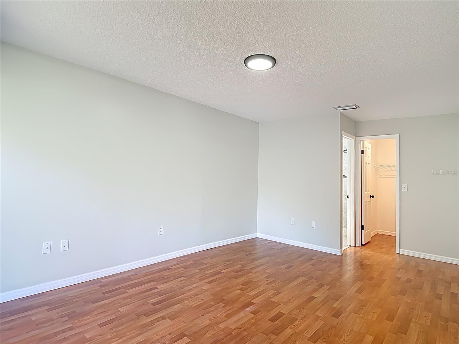 Image 13 of 26 For 12830 Waterbury Avenue