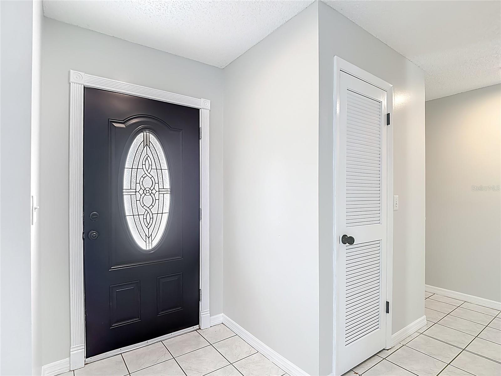 Image 6 of 26 For 12830 Waterbury Avenue