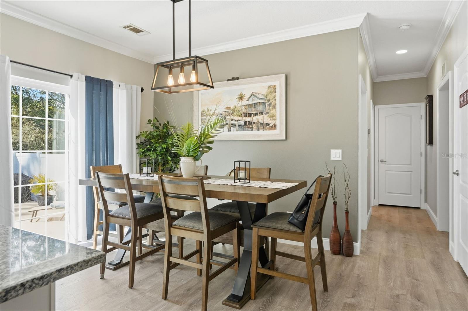 Image 12 of 87 For 14315 Family Trail