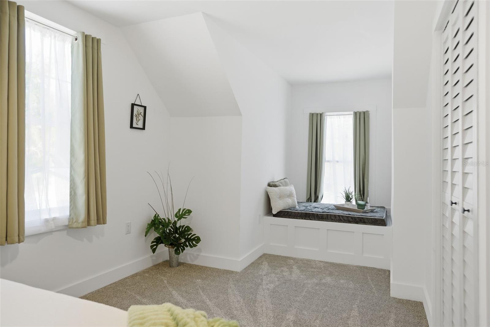 Image 29 of 87 For 14315 Family Trail