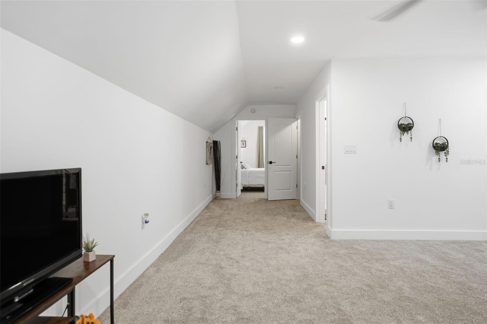 Image 34 of 87 For 14315 Family Trail