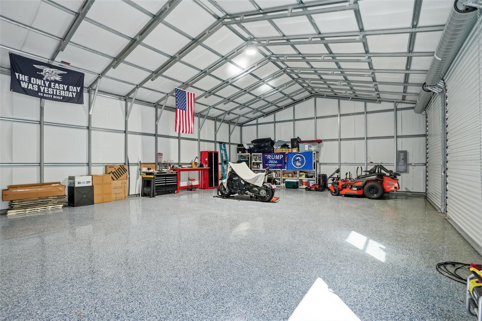 Image 37 of 87 For 14315 Family Trail