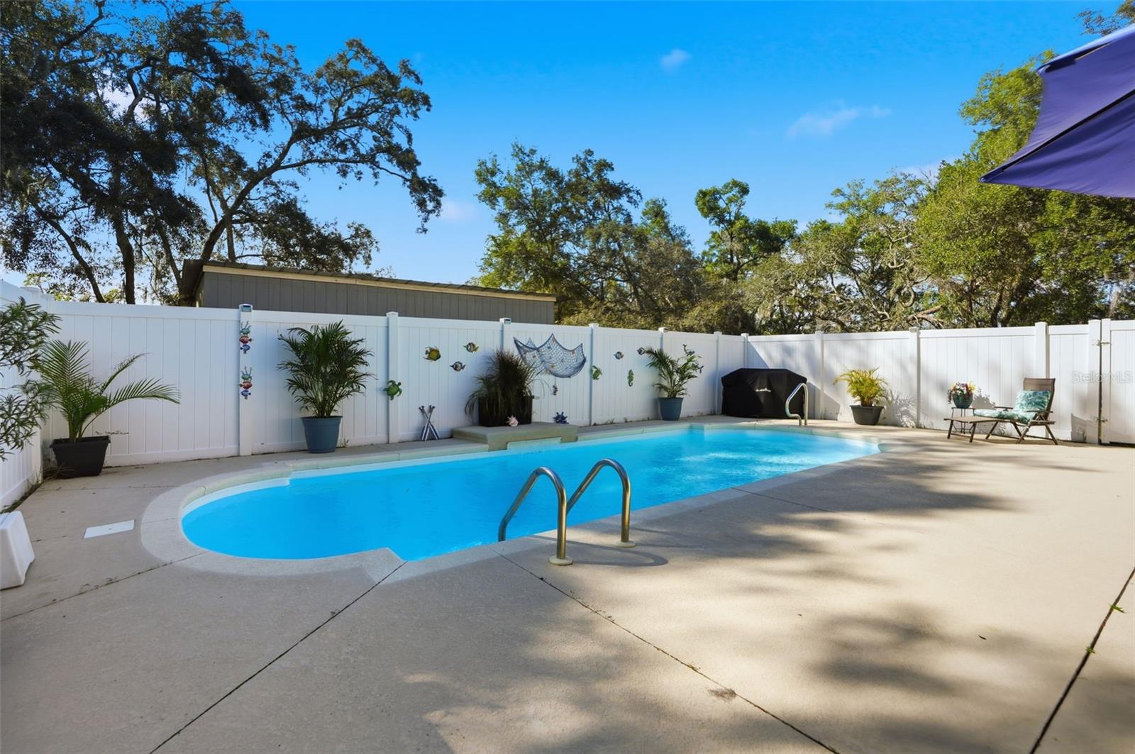 Image 43 of 87 For 14315 Family Trail