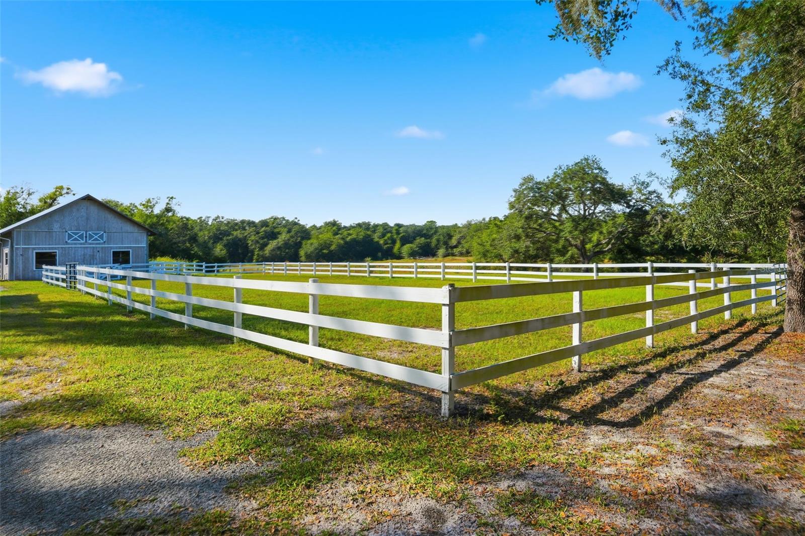 Image 55 of 87 For 14315 Family Trail