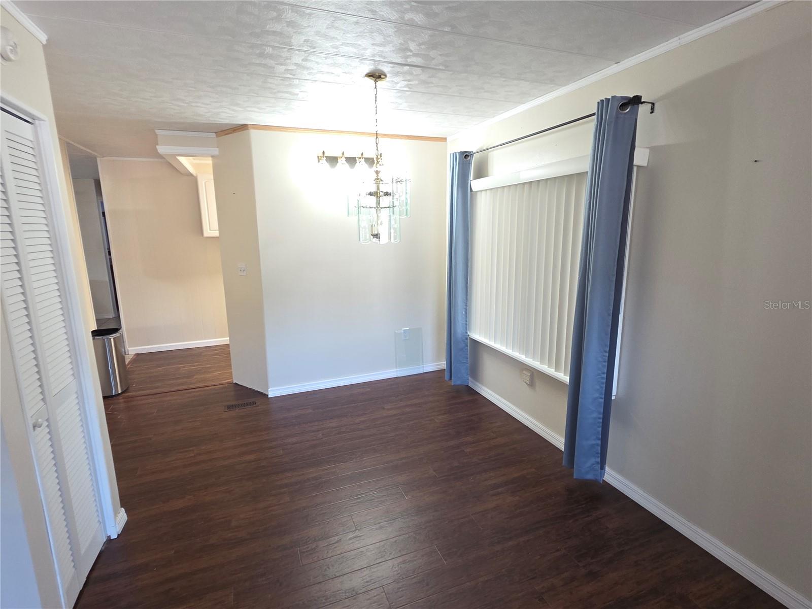 Image 9 of 21 For 8071 Highpoint Boulevard