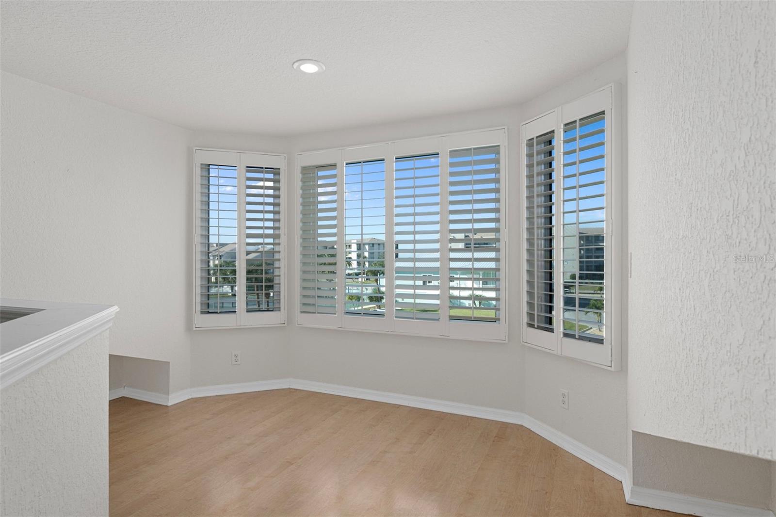 Image 31 of 65 For 8304 Aquila Street