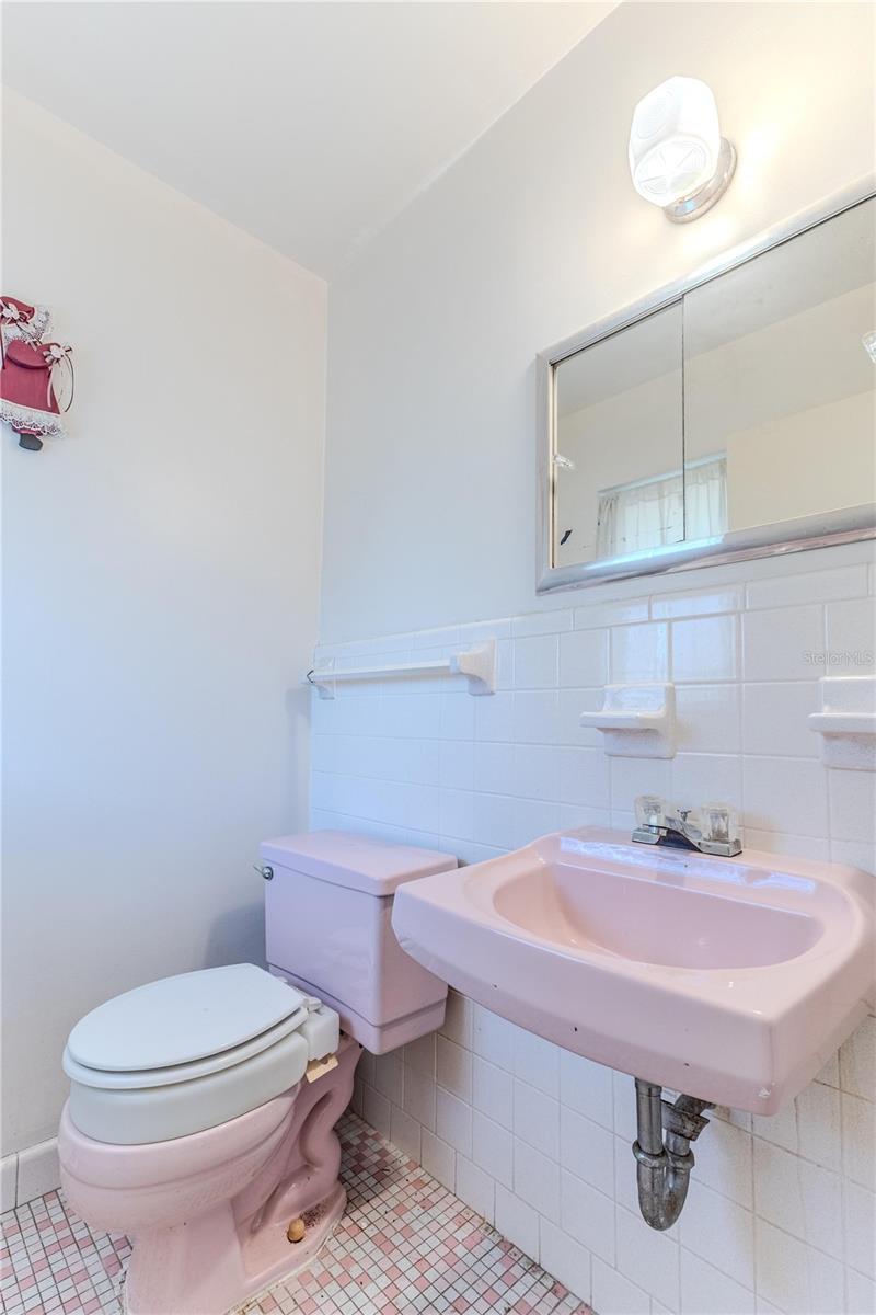 Image 24 of 35 For 6352 Spring Hill Drive