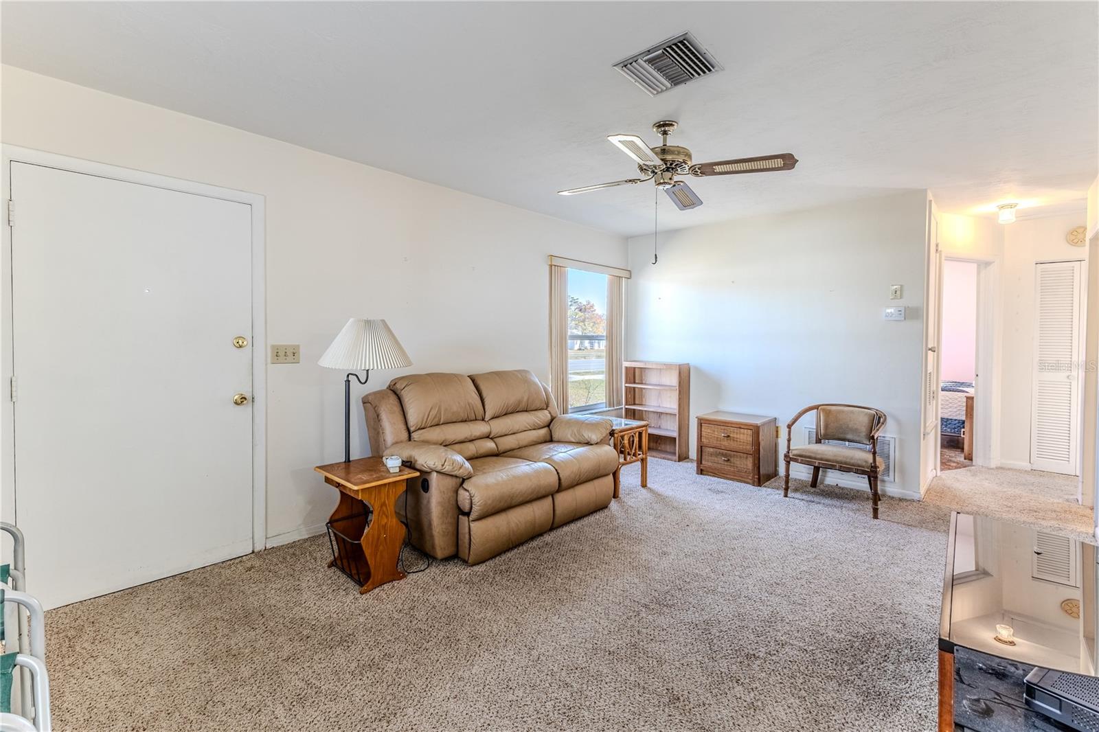 Image 7 of 35 For 6352 Spring Hill Drive