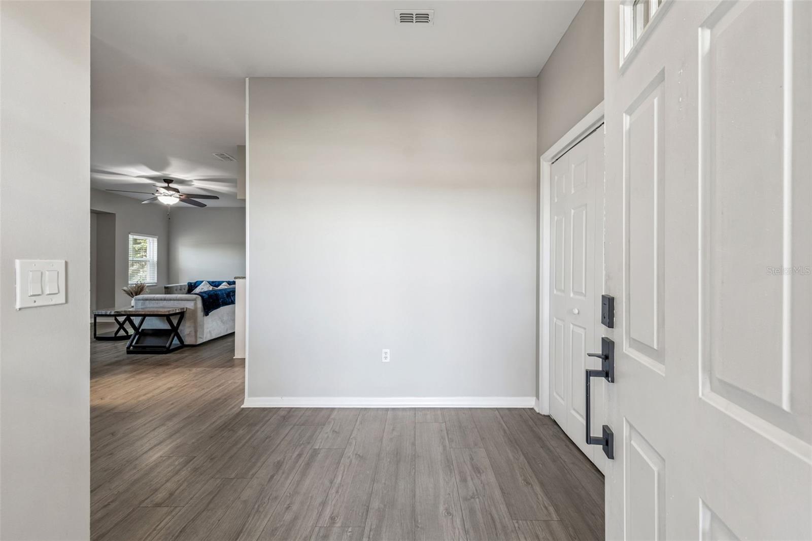 Image 17 of 100 For 14721 Scharber Road