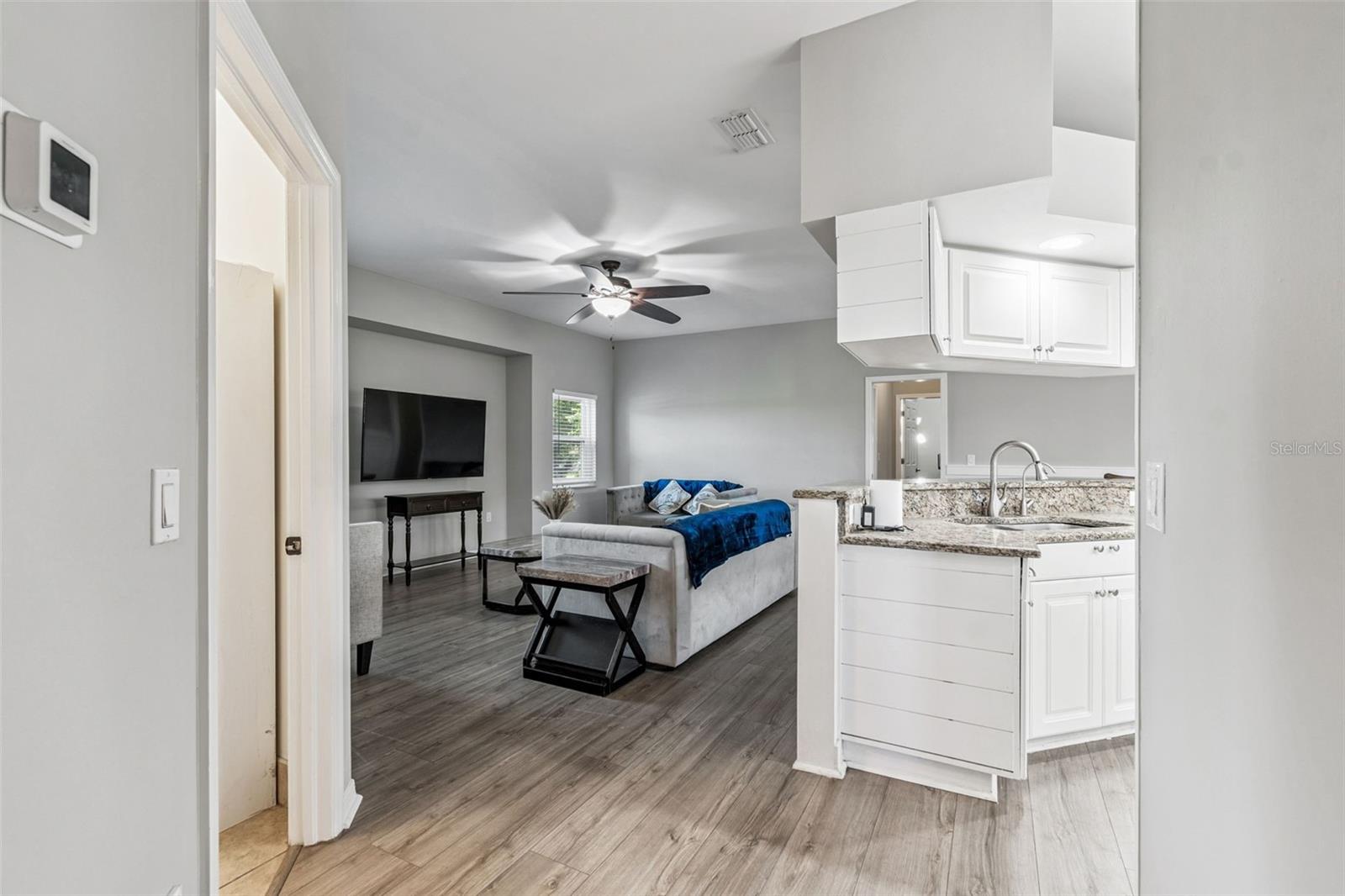 Image 23 of 100 For 14721 Scharber Road