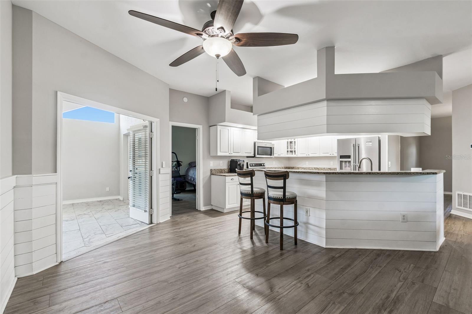 Image 38 of 100 For 14721 Scharber Road