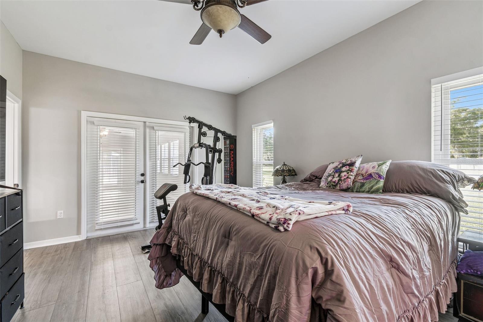 Image 41 of 100 For 14721 Scharber Road