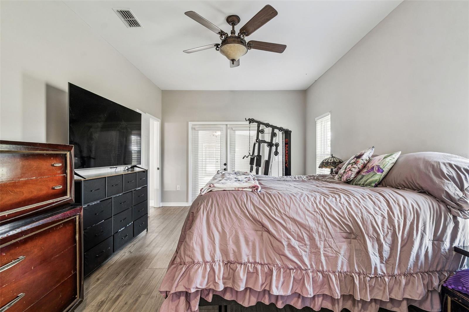 Image 42 of 100 For 14721 Scharber Road